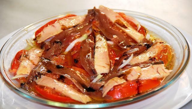 Ensalada de Ventresca de Bonito del Norte con Anchoas