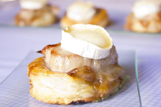 Solomillo con queso de cabra y cebolla caramelizada