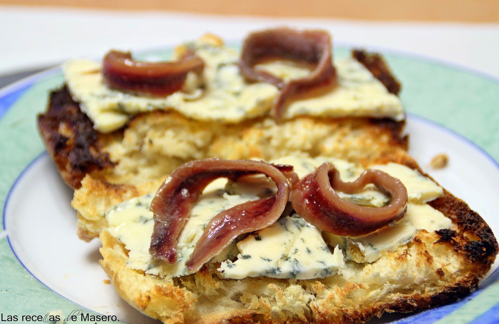 cómo combinar anchoa y queso