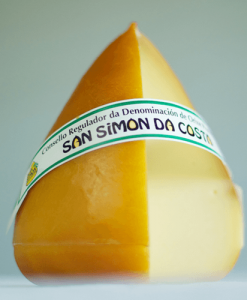 Queso San Simon da Costa Pieza Queso San Simon da Costa Media Pieza