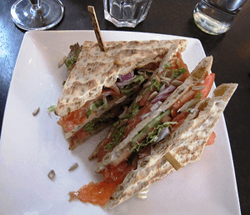 Sandwich de salmón ahumado